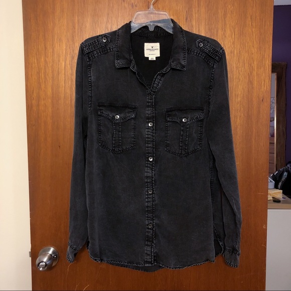 American Eagle Outfitters Tops - American Eagle boyfriend fit black button down
